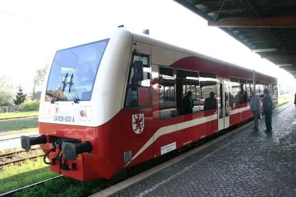 Szynobus Tarnobrzeg Rzeszów: Rozkład Jazdy, Bilety. Jak oszczędzić?