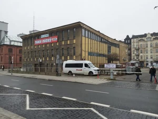 Drabas Katowice: Skąd odjeżdżają autobusy? Dworzec Sądowa 5 i trasy.