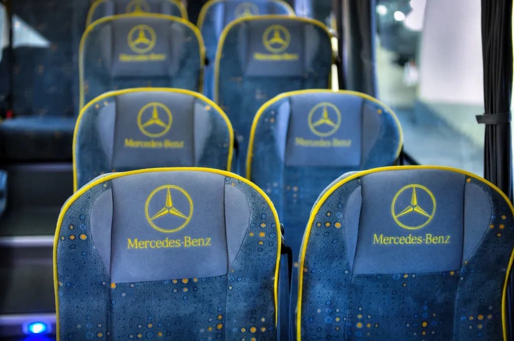 Contbus Modlin: Skąd odjeżdża? Kompletny przewodnik Warszawa-Lotnisko