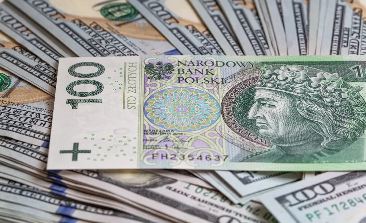 Limit gotówki w samolocie: 10 000 euro zgłoś lub zapłać!